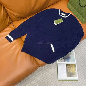 Bluzy bluzy bluzy bluzy bluzy bluzy bluzy bluzy z bluzy wierzchniej Suib Stripe Drukowanie Solid Kolor litera Moda Parysian retro Sweaters A31B 726