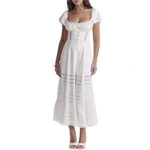 Xingqing Kleid mit Spitzenbesatz für Damen, quadratischer Ausschnitt, gesmokt, ausgehöhlt, durchsichtig, fließendes langes Kleid, Ausgehkleider, Streetwear, 240322