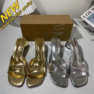 Loja barata 90% de desconto atacado em linha reta Za Gold Womens com sapatos prata 23 linha ano novo e quadrado salto alto grosso sandálias altas em forma de alta qualidade