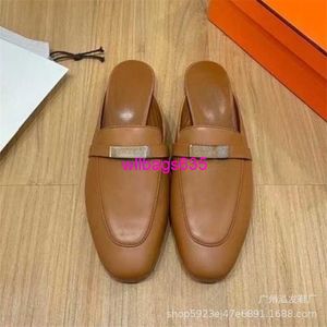 Mules Sandálias Meia Cabeça Mocassins Chinelos De Couro Fábrica Comércio Exterior Chinelos De Couro Genuíno para Mulheres Outwear Atacado Flat Bottom Co tem logotipo HB5VXO