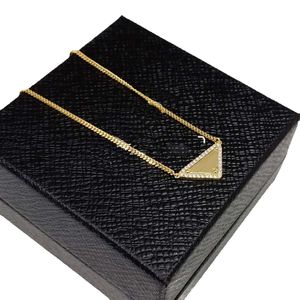 2023 S Sale Pendant Necklaces Fashion for Man Woman 48cm Inverted Triangle Designers Brand Jewelry Mens Womens Highly Quality 19 Model Optional with Box