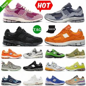 2002r Designer Men Women Protection Pack Rain Casual Shoes Black White Grey Pink Suede Red Phantom Bricks Incense Sneakers Sports TrainbbHy#