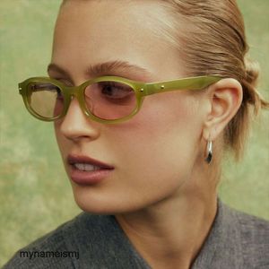 2 szt. Moda luksusowy projektant mała rama gwóźdź okulary przeciwsłoneczne 2023 NOWOŚĆ PICICY GIRL SUN SUNGASSES Women Sunglasses Zwykły koncentrowany projekt