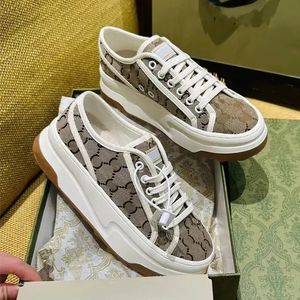 Designer Sneakers Screener 1977 Casual Shoes Men Vintage Trainer Interlocking Top Low Cup Canvas Shoe Print Stripe Fashion Embroidered Sneaker