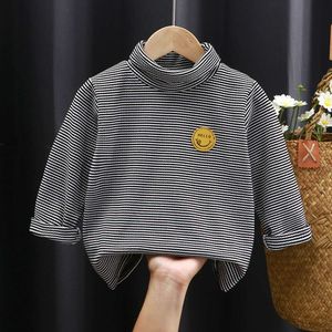 子供の暖かいトップのためのボトム、男の子と女の子の服、ベビーホーム服の新しいドイツのベルベットトップ