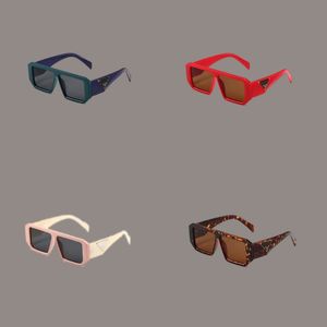 Klasyczne designerskie okulary przeciwsłoneczne Mieszane kolory Oczy Oczy Polaroid Square Okulowe okulary Spolaryzowane UV400 Outdoor plażowe odcienie Czarne okulary przeciwsłoneczne Trendy HJ072 C4