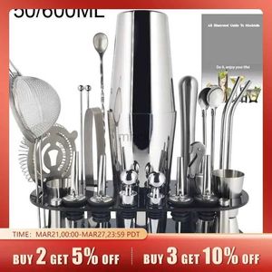 Bar Tools 13-22 st 750 ml 600 ml Boston Cocktail Shaker Bar Tools Wine Mixer Set Bartender Cocktail Shaker Tool Kit med Holder 240322