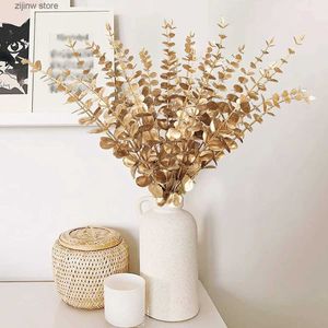 Künstliches Blumengrün, 20 Stück, künstliche Eukalyptusblätter, grüne Stiele mit Frost für Vase, Zuhause, Party, Hochzeit, Dekoration, Outdoor, Garten, Weihnachten, Y240322