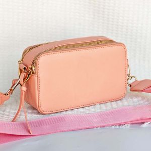 デザイナー女性バッグ新しい2024コントラストカラー小さな正方形のバッグトレンドレターシングルショルダーメッセンジャーバッグ卸売20-12-7cm M003