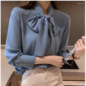 Kvinnors blusar Bow Tie Topps Women Korean Style Design Clothes Work Elegant Office Lady Sweet Ribbon Lace-up Sweet Basic White Shirts