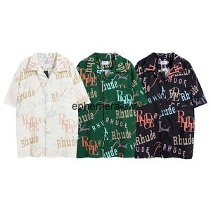 Męskie koszulki męskie dresy męskie i modne cienkie koszulę w stylu plażowym męska litera hip-hopowa w pełni wydrukowana z wewnętrzną etykietą H240401