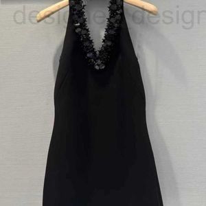 Podstawowe sukienki zwykłe marka projektantka MIU Style czarna sukienka ręcznie robiona z koralikami cekin wisząca szyja spódnica bez tyłu seksowna bankiet jesienna nowa AZH9