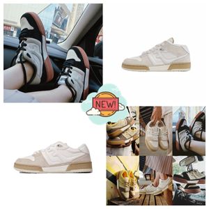 Gai Dopamin gefärbte Frauenschuhe Instagram Spring- und Herbst Koreanisch Vielseitige Frauen dicke alleinige Boardlüftung Easy Matching Show Small Feet Size36-40 Freizeit