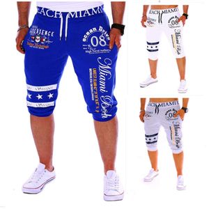 Verão novo masculino casual esportes capris moda impressão digital design calças de pé pequeno