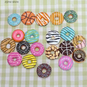 Imãs de geladeira Simulação de resina Design Comida Donut Mensagem Lembrança Home Decor Imã de geladeira Decoração Presente Cozinha Adesivo Y240322