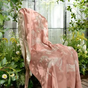 Luxury Base Pattern Horse Printing Air Conditioning Blanket Skin-Friendly Cotton Cashmere Cover Blanket Office Leisure Shawl Blanket