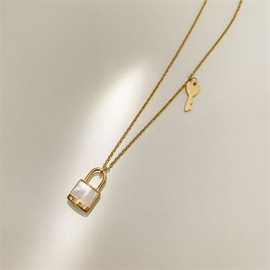 Neue Ankunft Titan Stahl Schloss Halskette Gold Farbe Schlüssel Halsband Halskette Frauen