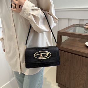 Axelväska hög kvalitet exklusiva kontrollvaror koreansk version av strukturerade och eleganta kvinnor vår ny trendig fashionabla handhållna crossbody enkel o väska