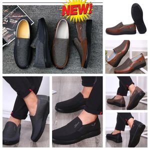 Model Formal Designer Gai Sport Sukienka Bute Man Black Brown But Point Round Toes Party Bankiet Suit męski Business Projektanci Buty 38-50 Miękkie klasyki