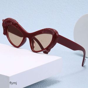 2 PCS 패션 럭셔리 디자이너 New Sunglasses Niuma Love Y2K 개인화 된 패션 무대 장식 안경 재미