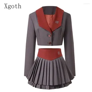 Abiti da lavoro Xgoth Pure Sexy Gonna da donna Tailleur Grigio College Risvolto Giacche corte Completo a pieghe A-line Mini British Preppy Set in due pezzi