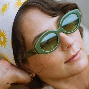 Óculos de sol ovais de armação pequena 2024 novos óculos de sol para mulheres high-end sense Instagram óculos de sol