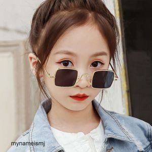 Childrens glasses Metal square childrens sunglasses Hip hop hip-hop personality glasses for boys and girls Sunglasses for babies