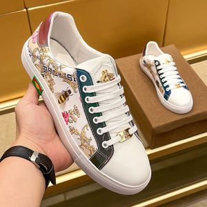 Little Fokuqi Biene Herren Schuhe Sommer echtes Leder weißes Board Korean Edition Trendy Casual Casual Casual