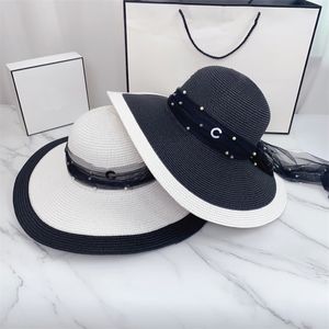 Designer Straw Hat Women Beach Hats Grass Braid Large Brimmed Hat Fashion Cap Bucket Hat Garden Travel Spring Sunhat