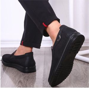 Модельный формальный дизайнер Gai Man Black Shoes Point Tips Bankets Suit Men Business Designer Destraity Shoe Eur 38-50 мягкие