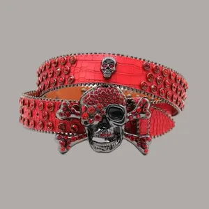 Svarta läderbälten för kvinnliga klänningar toppkvalitet BB -bälten designer Big Rhinestone Shimmering Skull Ceinture Homme Ladies Practical FA093 E4