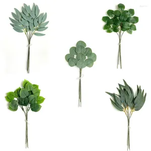 Kwiaty dekoracyjne 10pcs/pakiet Symulacja zielone liście gałąź gałąź roślina łodygi kwiatowy stolik ornament