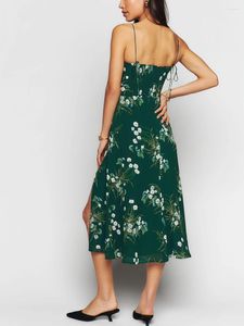 Swobodne sukienki elegancka kwiatowa sukienka z nadrukiem z paskami spaghetti i dekoltem w kształcie serca na imprezy letnie - Slim Fit Midi