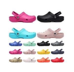 Designer Anpassade skor Designer Sandaler Slippare Classic herrarna Slippare Ladies Triple White Black Blue Green Red Free Frakt utomhus Vattentäta skor