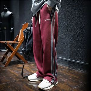 Harajuku homens listras retas sweatpants coreano primavera outono masculino cintura elástica bolsos com zíper solto esportes calças casuais 240318