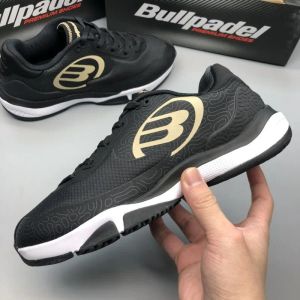 Badminton 2024 Nya tennisskor Kvinnor Anti Slip Indoor Court Shoe Female Luxury Brand Badminton Sneakers Woman Table Tennis Shoe