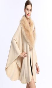 Europa Autumn Winter Plus Size Women039s Knity Cape Cloak Płaszcz Faux Fox Fur Fur Cllar Ponchos Lady039s Cardigan Ponch3486903