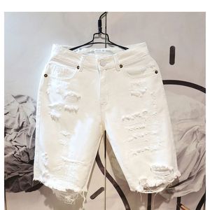 Sommar mode beskurna herrar trasiga rippade shorts lösa rakt rakt vita denim byxor streetwear män pojkvän jeans 240322