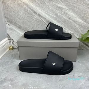 Designer Fashion Slip Sliders Paris Slides Sandaler Slyckor för män Kvinnor Pool Beach Flip Flops Storlek 35-46