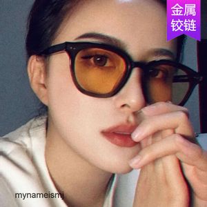 2 pcs Fashion luxury designer Same yellow Sunglasses 2021 new sunglasses mens driving Korean Sunglasses