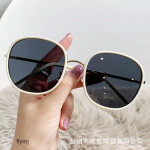 2 pcs moda designer de luxo 2022 nova versão coreana óculos de sol feminino sênior sentido ins foto de rua anti ultravioleta polarizada óculos de sol tiktok mesmo estilo