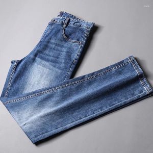 Herrenjeans, Sommermode, lässig, bequem, atmungsaktiv, Stretchhose, Trend in Leichtgewicht