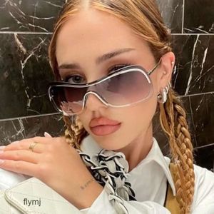 2 pcs Fashion luxury designer 2023 Sunglasses Womens jumpsuit frameless fashion style sunglasses mens trendy large frame Y2K style