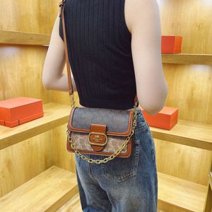Crossbody Bag Designer Bestselling Marka Modna kontrastowa kolor dla kobiet w jesieni Nowe wysokiej klasy teksturę proste i modne crossbody