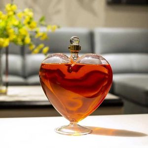 Bar Tools Exit Fashion 1000ml Heart shaped Bottle Sealed Whiskey Vodka Sake Shochu Decanter Decorated Hip Flask Gift Can 240426