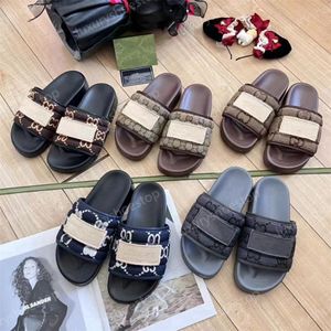 Womens Designer Slippers Mens Fashion Classic Flat Summer Beach Shoes Man Rubber Flat Floral Slides Sliders Mules Flip Flops Beach Shoes