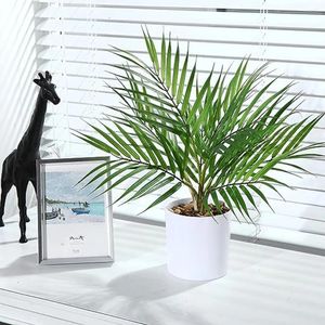 Dekorativa blommor Plastiska konstgjorda palmträd i krukor realistiskt utseende långvarig hållbarhet inomhus eller utomhus