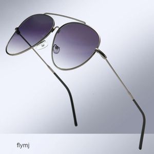 2 datorer Fashion Luxury Designer New Lei Family Toad Mirror Curved Lens Anti Splash Design Pilot Solglasögon