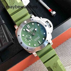 Panerai Luminors vs Factory Top Quality Automatic Watch P900 Automatisk Watch Top Clone Penahai Pam961 Tuffa och stiliga high end Elegant Luminous Green Water Gho