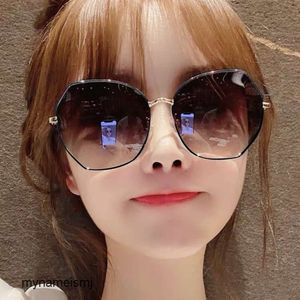 2 pcs Fashion luxury designer 2020 new womens round sunglasses Korean Trend anti ultraviolet Polarized Sunglasses